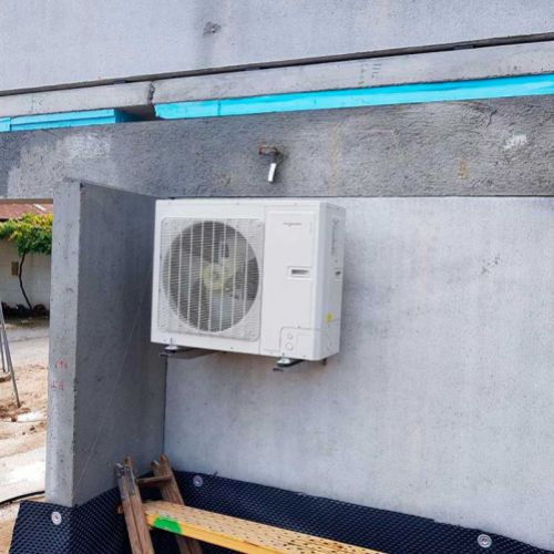 Unidad de aerotermia exterior